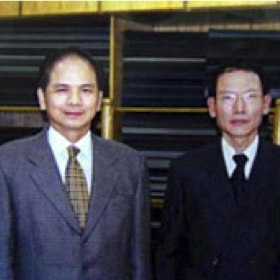 前民進黨主席    游錫堃先生